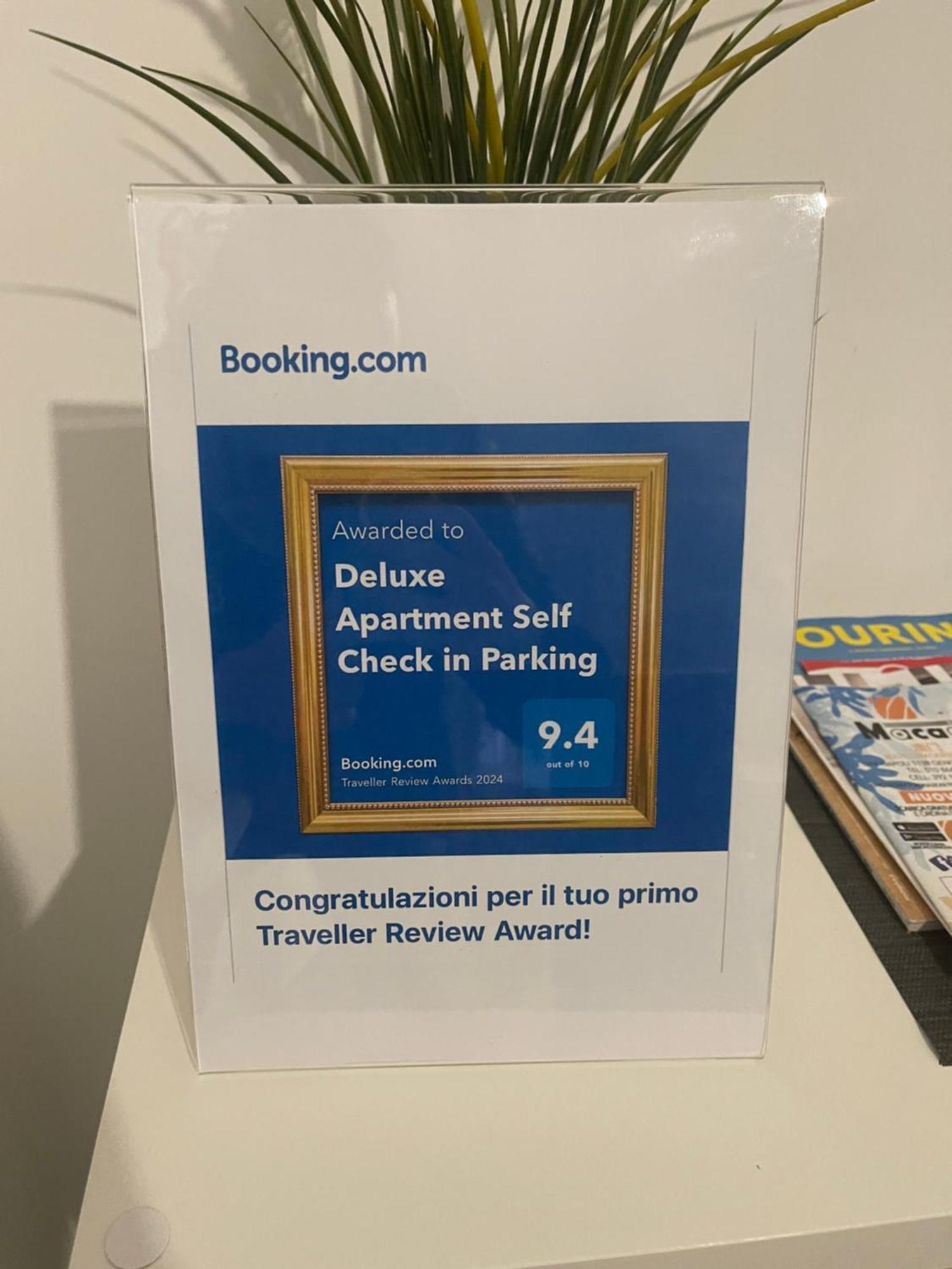 Deluxe Apartment Self Check In Parking Генуя Экстерьер фото